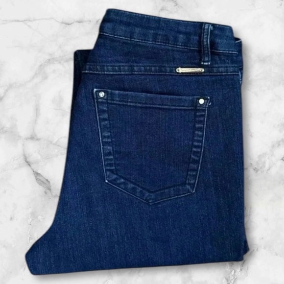 FREE 💟Women’s Petite Conrad C. Jeans - Picture 3 of 14